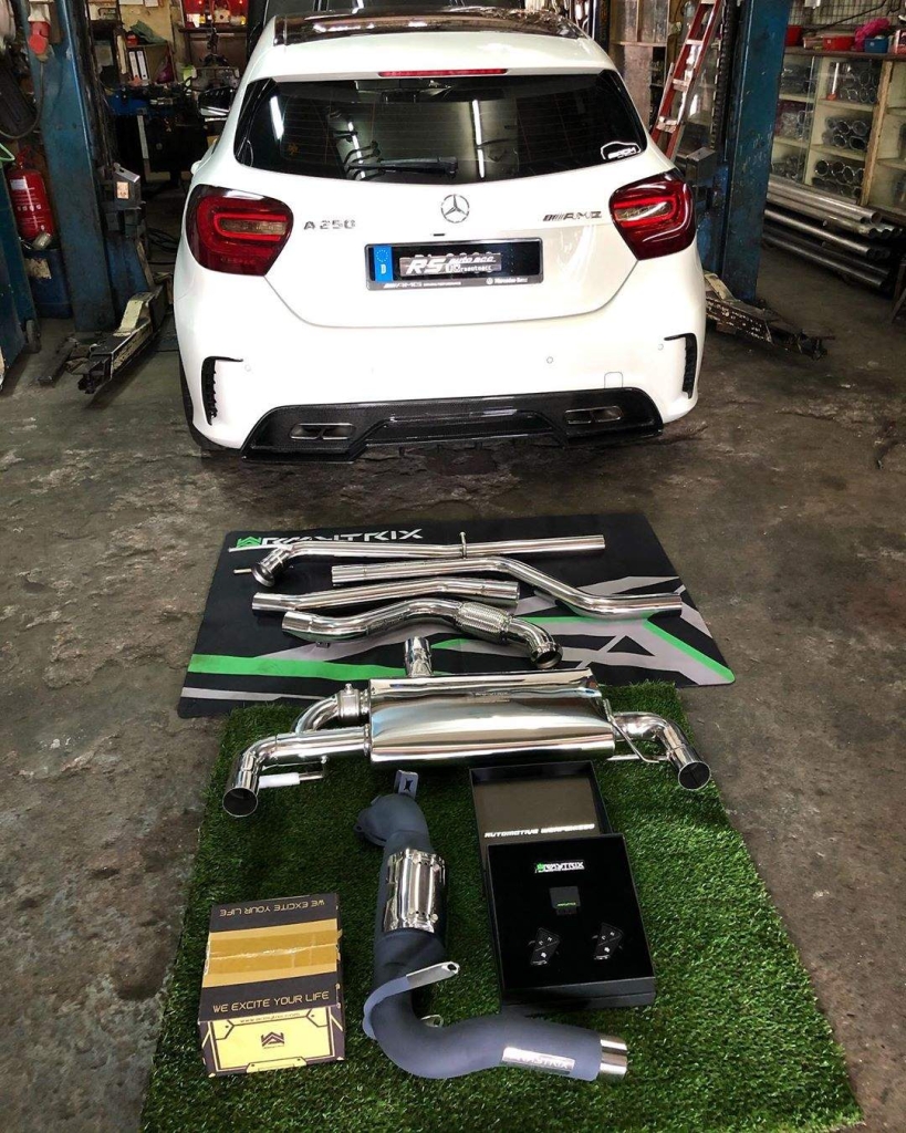 Mercedes Benz A-Klasse W176 A180/A200/A250 Facelift 2WD EURO 5 (2016-2018) 1